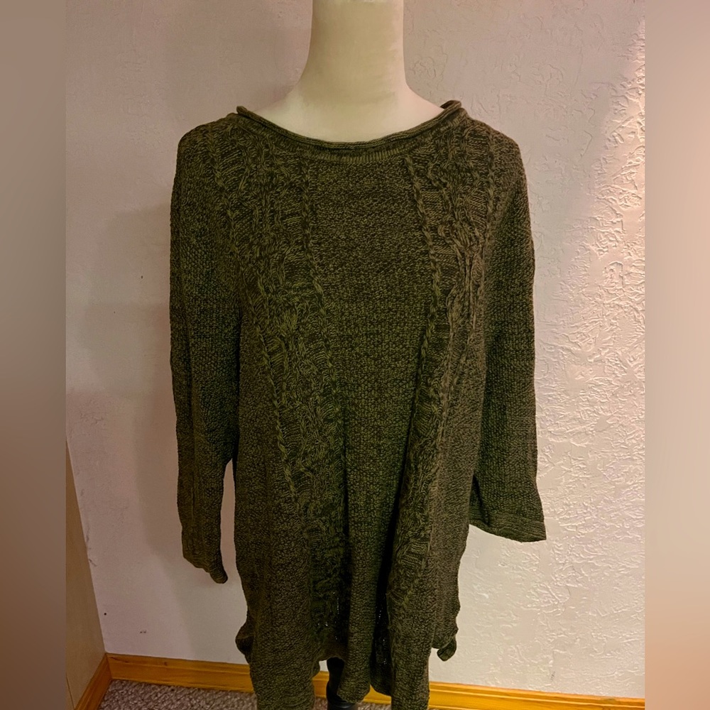 Christopher and banks olive green sweater. 2x